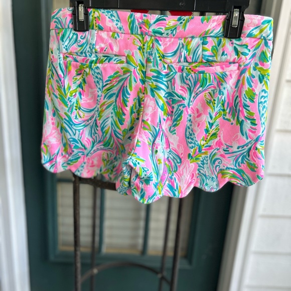 Lilly Pulitzer Buttercup Knit Shorts Pink Unicorn of the Sea 
Mermaid Size 2 - Picture 2 of 6